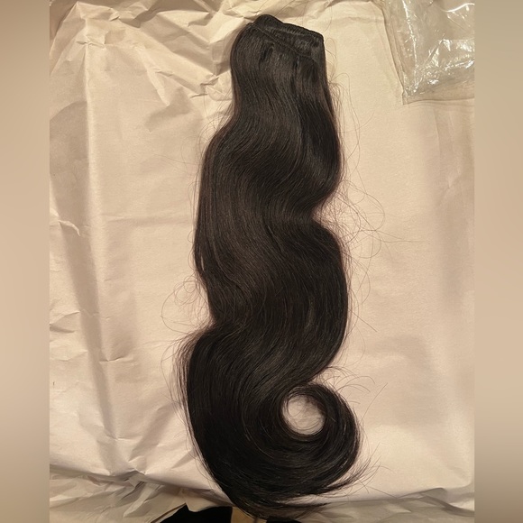 Bellami 16in Hair Extensions - 1 Weft & 2 I-Tip Natural Body Wave Off Black - Picture 9 of 10